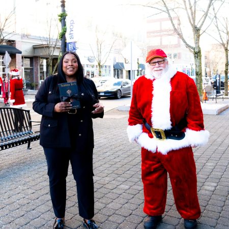 AlluringBeauty-BookSigning2-097