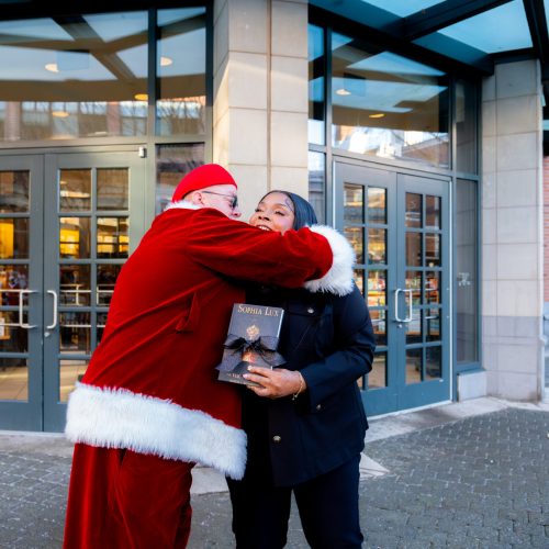 AlluringBeauty-BookSigning2-100